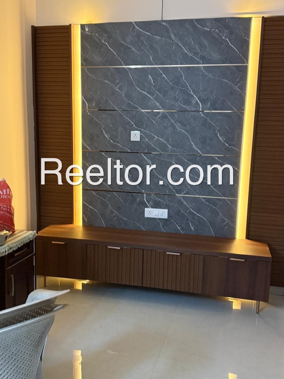 Shop For Rent In Ugamedi Gadhada