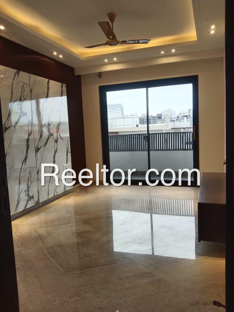 Shop For Rent In Airma Kurai