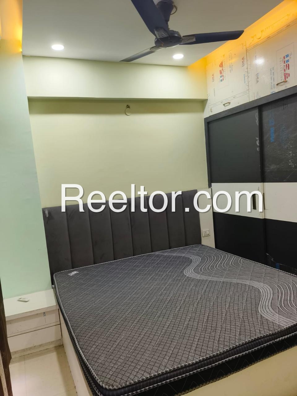 Shop For Sale In Sapdhara Chakulia