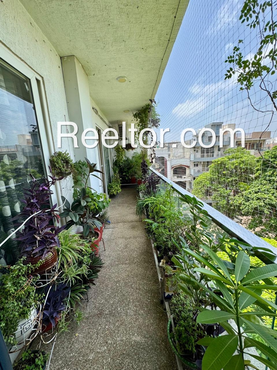 Shop For Sale In Sargao Jamner