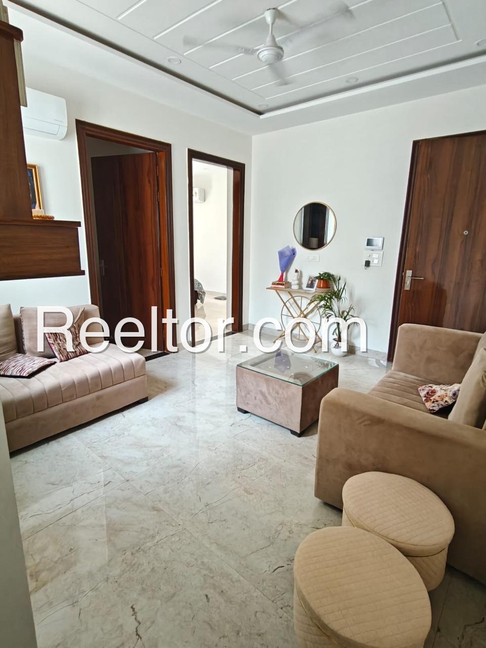 Flat For Sale In Zamin Peraiyur Alathur
