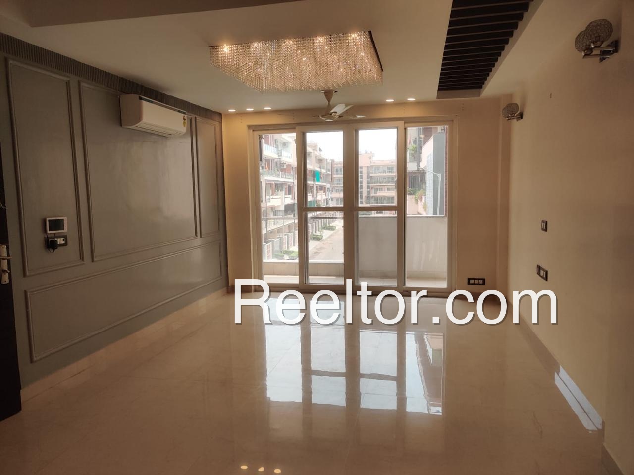 Flat For Rent In Piparia Udebhanpur Tilhar