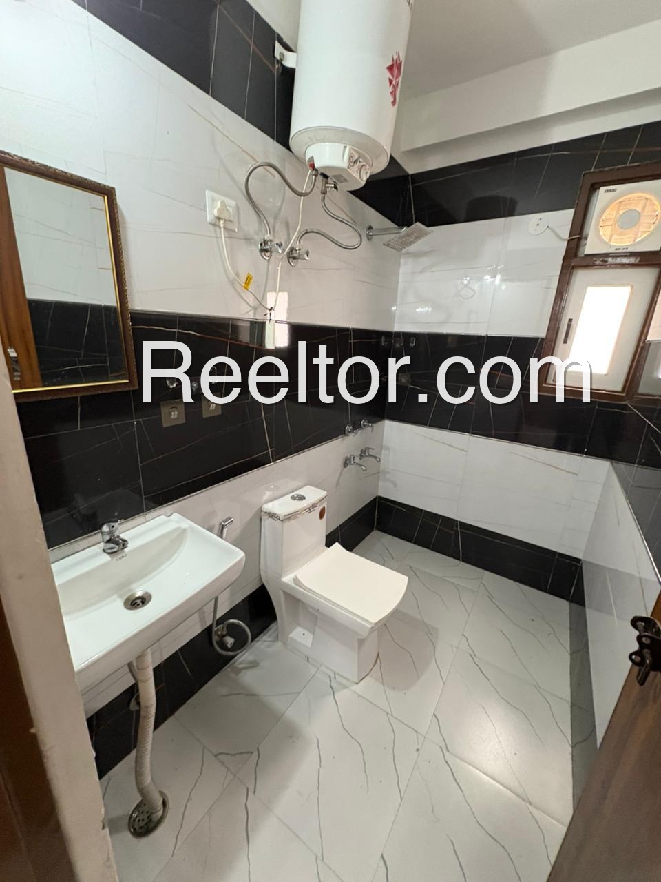 Flat For Rent In Mukhba Bhatwari
