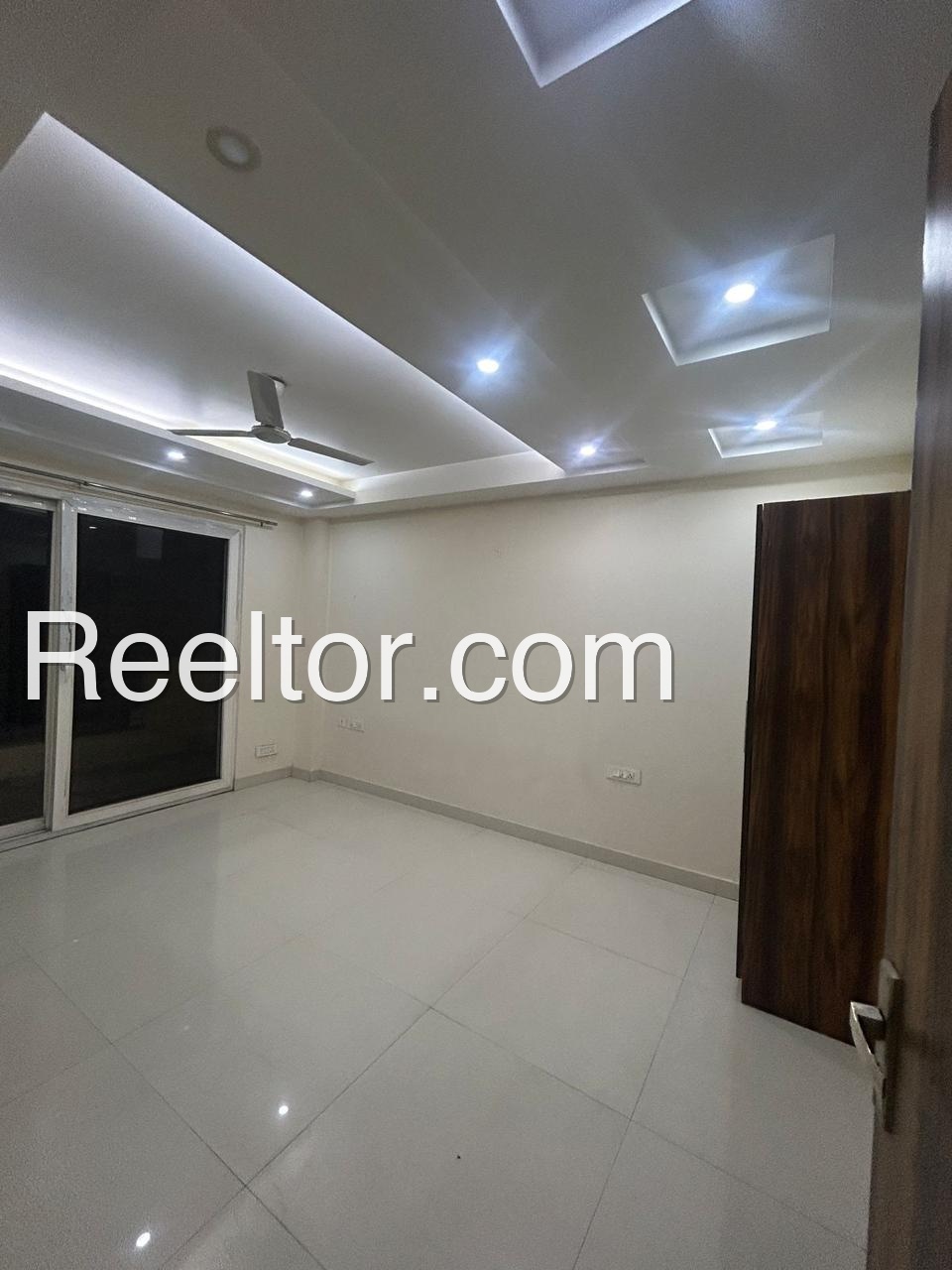 Flat For Sale In Pandhraadak Chikhaldara