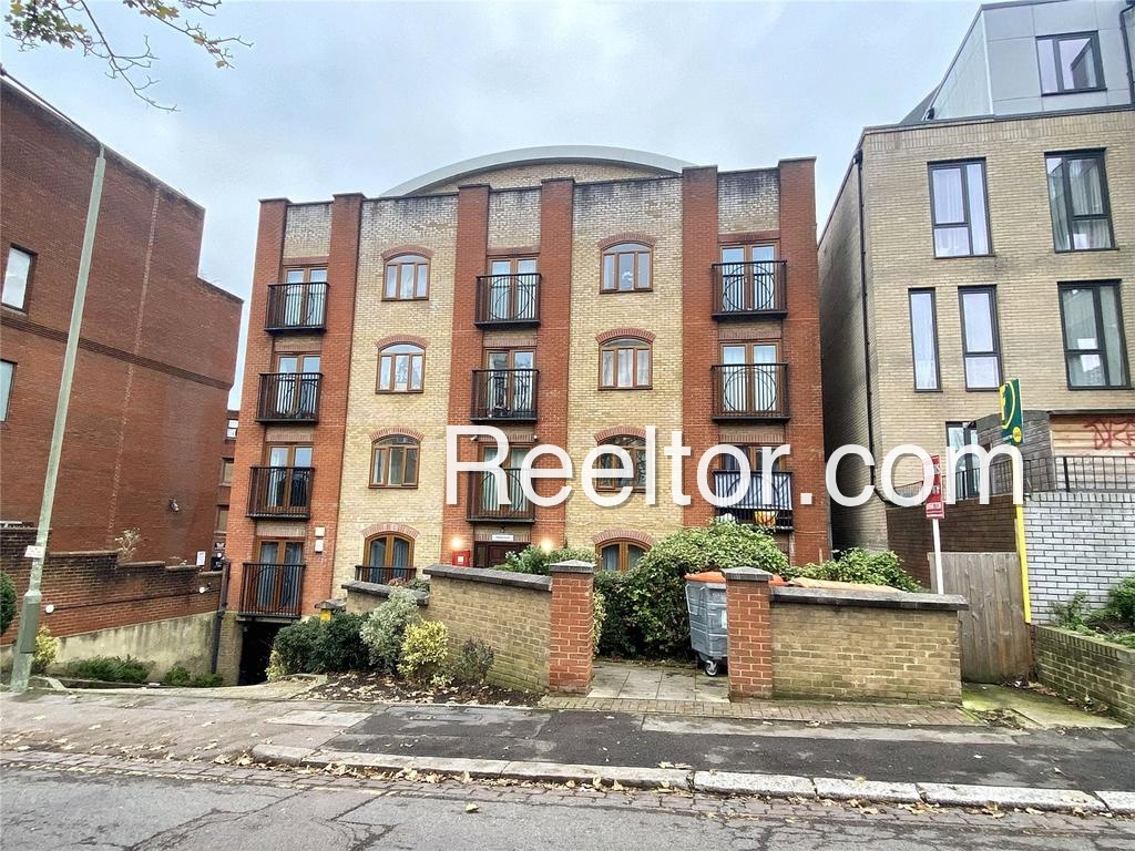 Flat For Rent In Wanzale Navapur