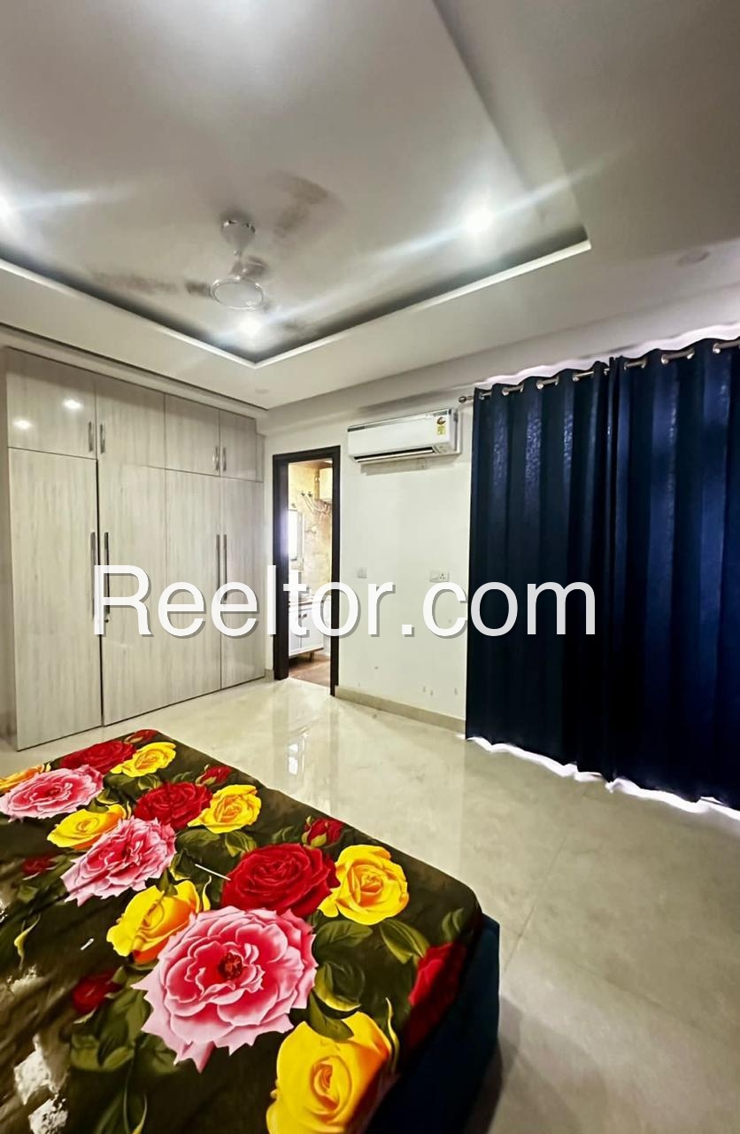 Shop For Sale In Aminwala Zira