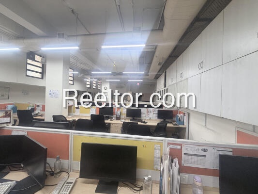 Office Space For Rent In Purbba Dolaigaon Mal