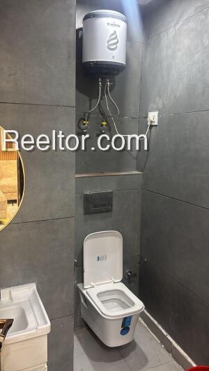 Shop For Sale In Baintlu Shahpur