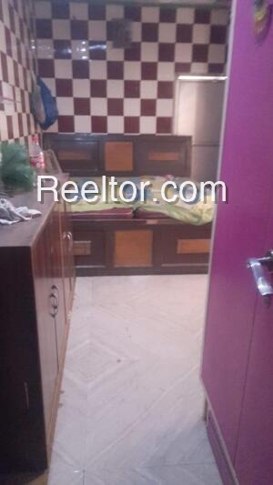 Pg For Sale In Perunavalur Aranthangi