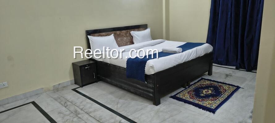 Pg For Sale In Elagi Chadachanau