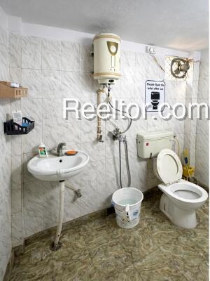 Pg For Sale In Wimberleyganj Ferrargunj