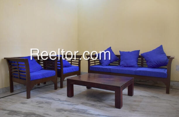 Shop For Sale In Baghmari Dhanwar