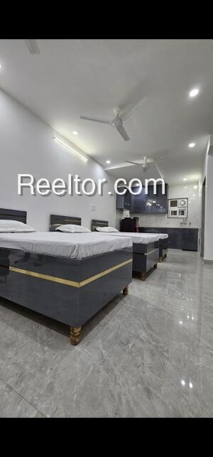 Pg For Sale In Vadli Patan