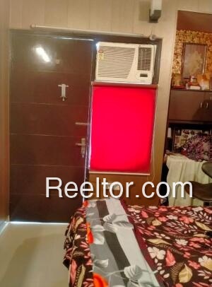 Pg For Sale In Tumpreng Donka