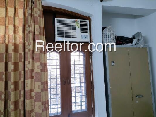 Shop For Sale In Bahabar Kisko