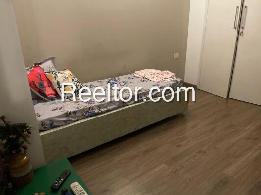 Pg For Rent In Thupakuala Kodangal