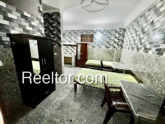 Shop For Rent In Mal Taloda