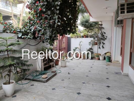 Pg For Rent In Chaukari Kalan Gangdhar