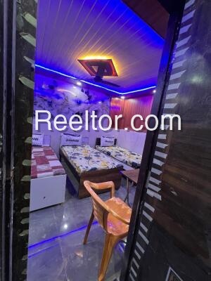 Pg For Rent In Mangura Nippania