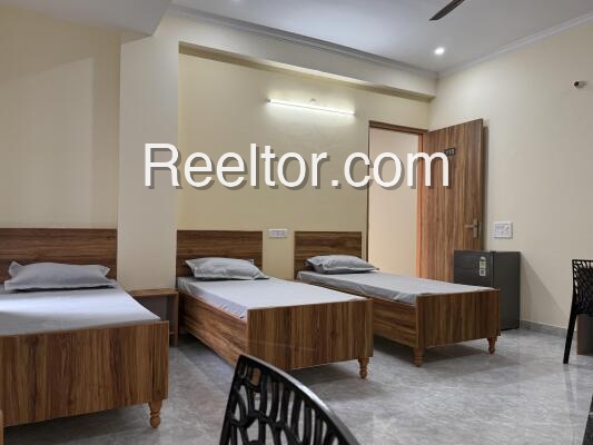 Shop For Rent In Patha Karka Mauranipur