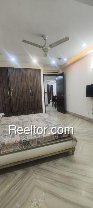 Pg For Rent In Hutsu Phor