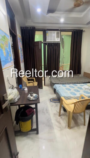 Pg For Rent In Ajit Garhi Chakarnagar