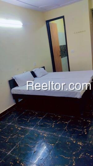 Pg For Rent In Varwatti Bhalkiu