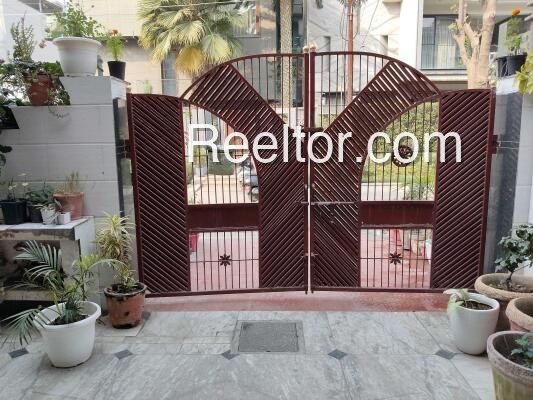 Shop For Rent In Amrora Kharaundhi