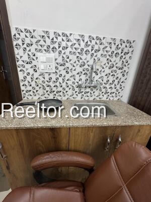 Shop For Rent In Banahi Behea