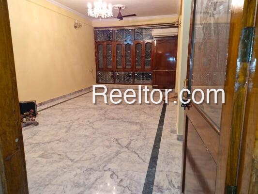 Pg For Rent In Solankiyon Ki Basti Gadraroad