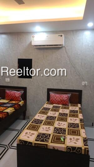 Pg For Rent In Akriya Peepal Khoont