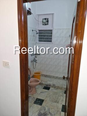Shop For Rent In Dimou Raha