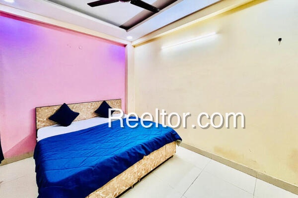 Pg For Rent In Jaithra Aliganj