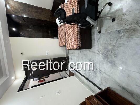 Pg For Rent In Lakhanpur Ambabhona