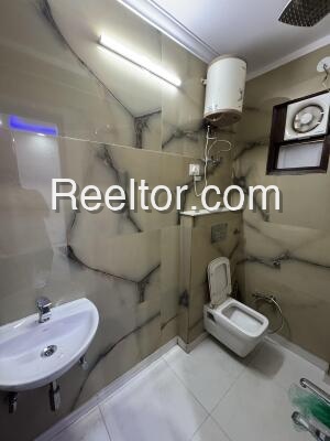 Pg For Rent In Varana Sami