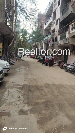 Shop For Sale In Bacha Mandro