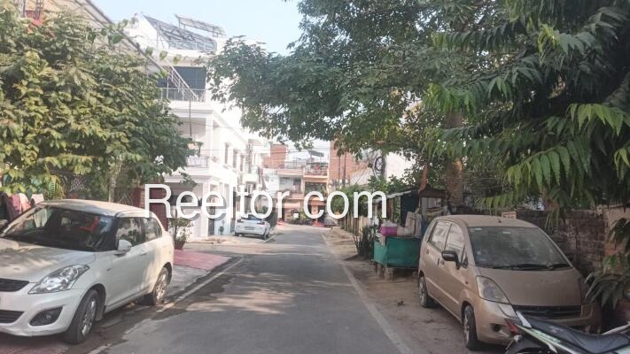 Shop For Sale In Aminwala Zira