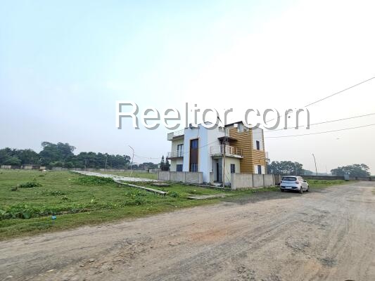 Shop For Rent In Adi Nippania