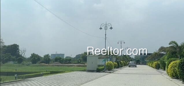 Shop For Rent In Arai Mandi
