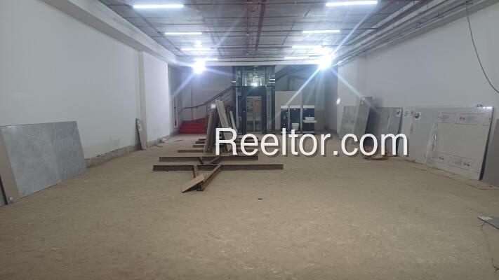 Shop For Rent In Tippanamaradi Sanduru