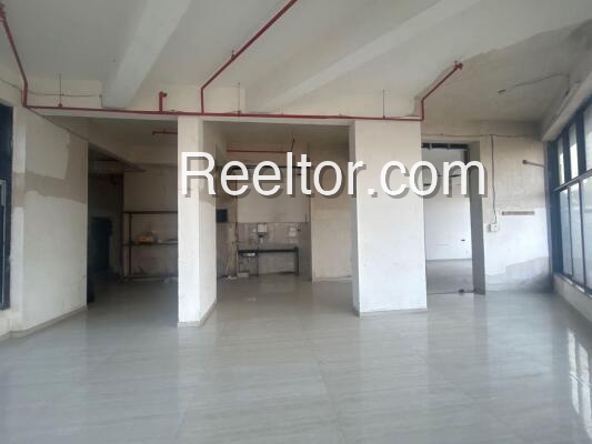 Shop For Rent In Taphou Kangpoki