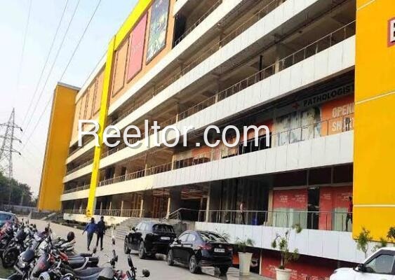 Shop For Sale In Phiphri Kundam