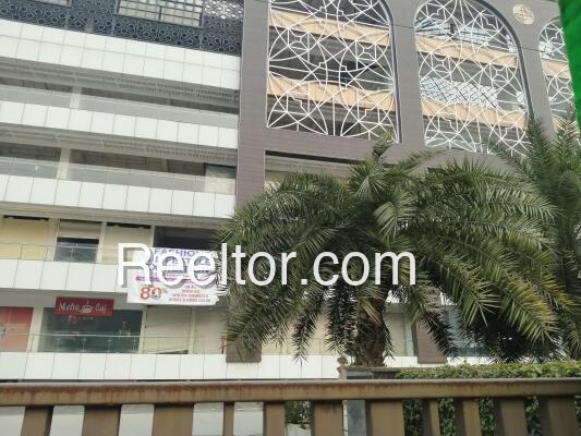 Showroom For Rent In Peni Damin