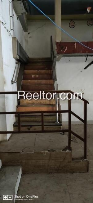 Showroom For Rent In Pariyar Unnao