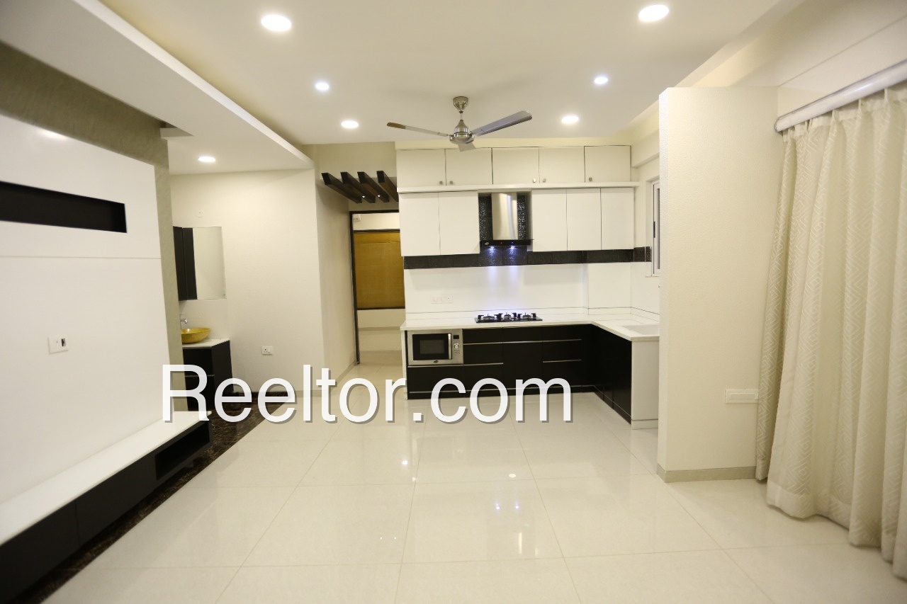 Shop For Rent In Bansdih Chainpur