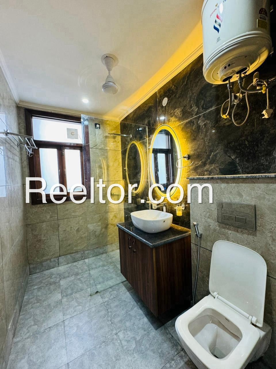 Shop For Sale In Benta Baheri