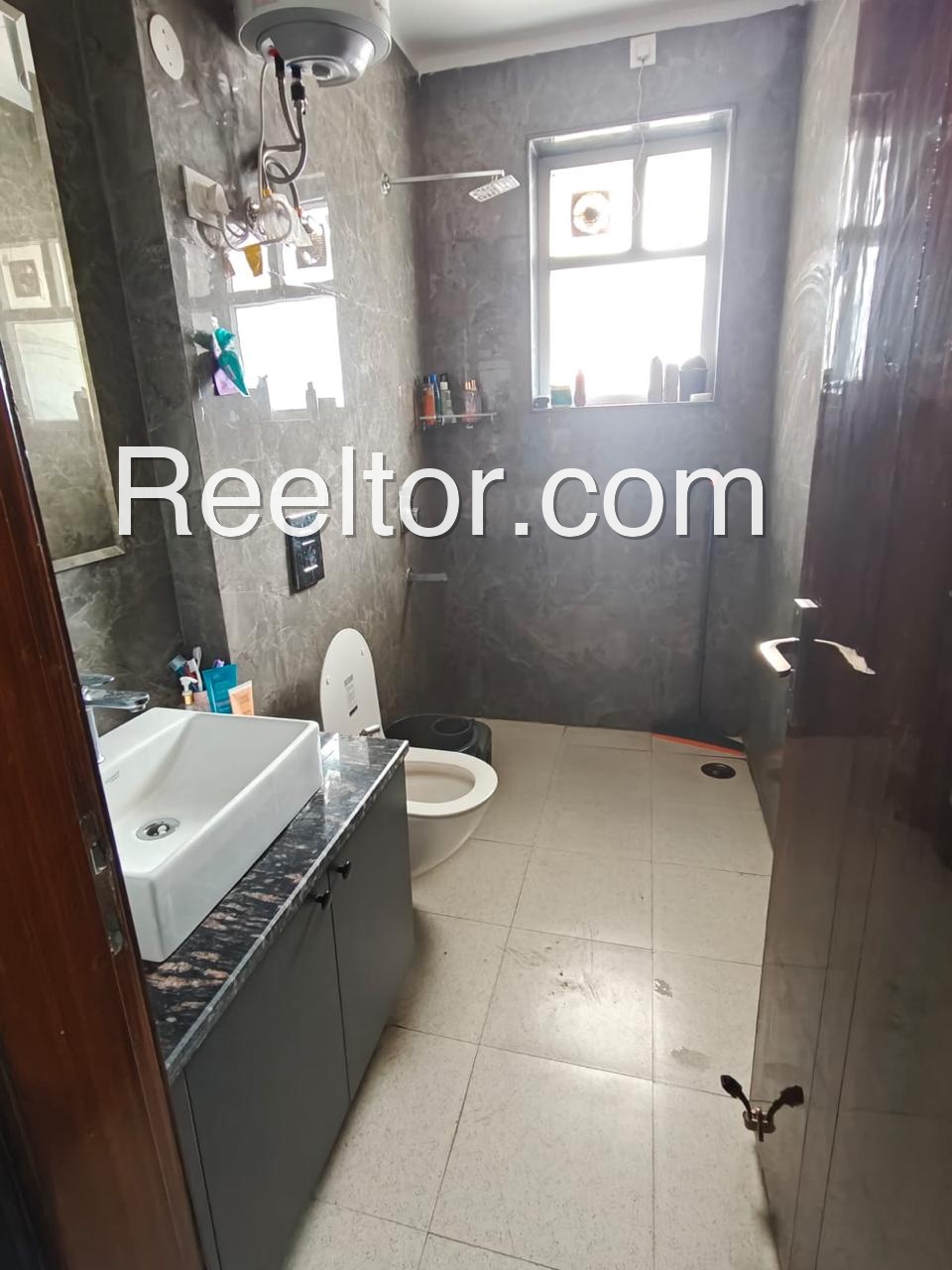 Shop For Sale In Kotia Banda Tahsil