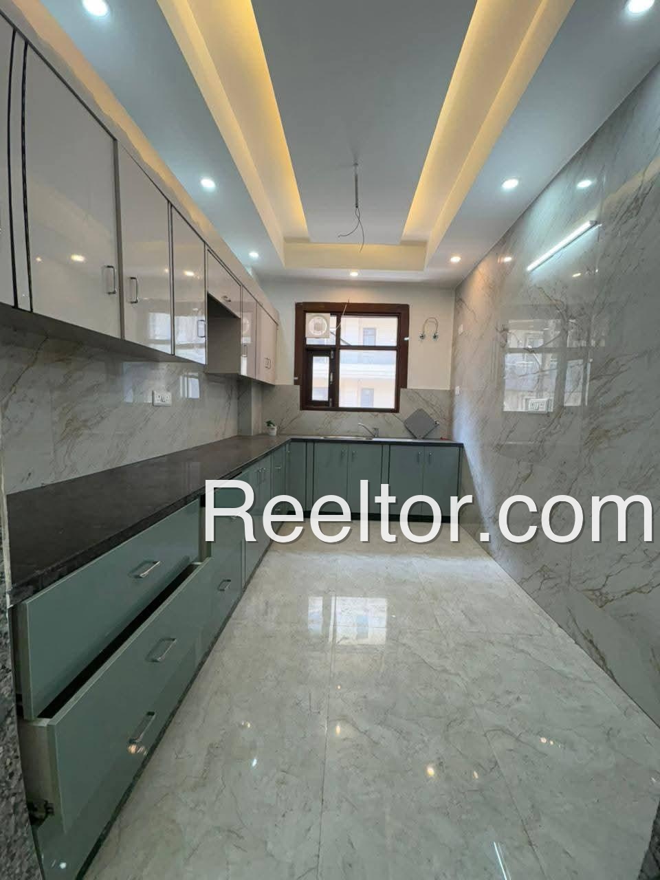 Villa For Rent In Kumarganj West Bengal
