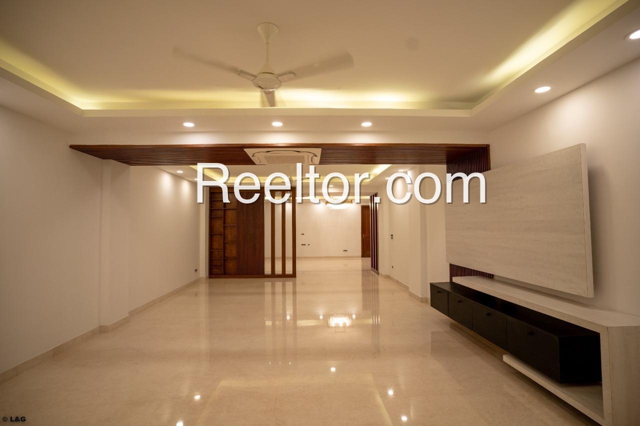 Rent House In Udhna Surat