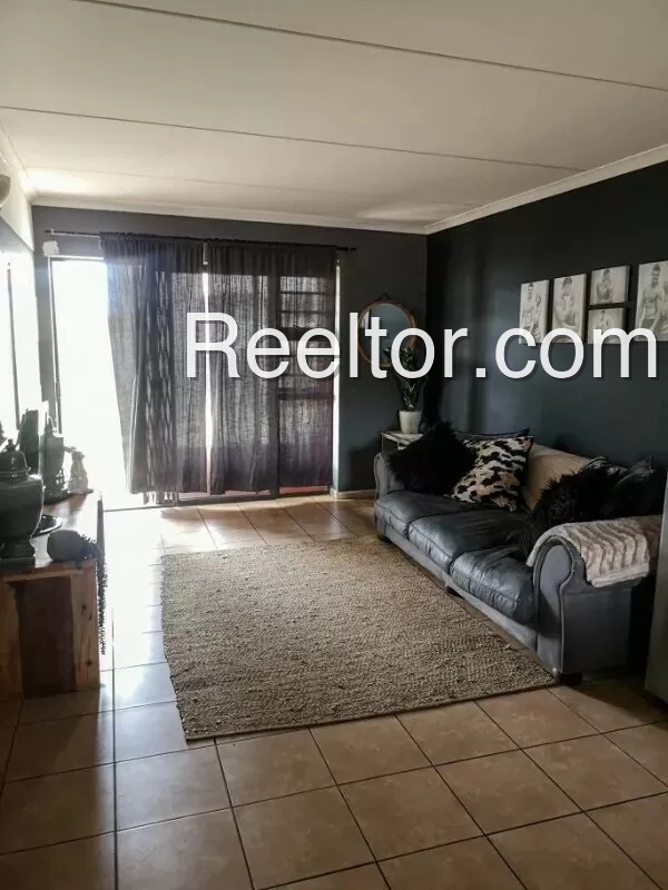 Villa For Rent In Thungagudem Vemsoor